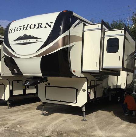 Class 5th wheel for sale