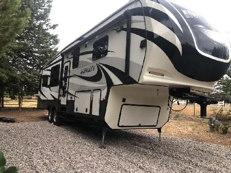 5th wheel for sale