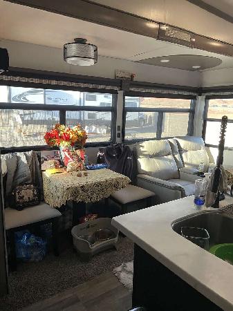 Class 5th wheel for sale
