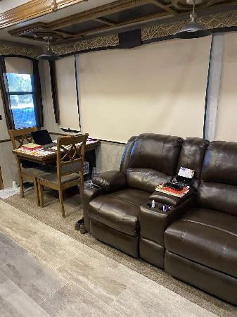 5th wheel for sale