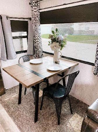 Class 5th wheel for sale